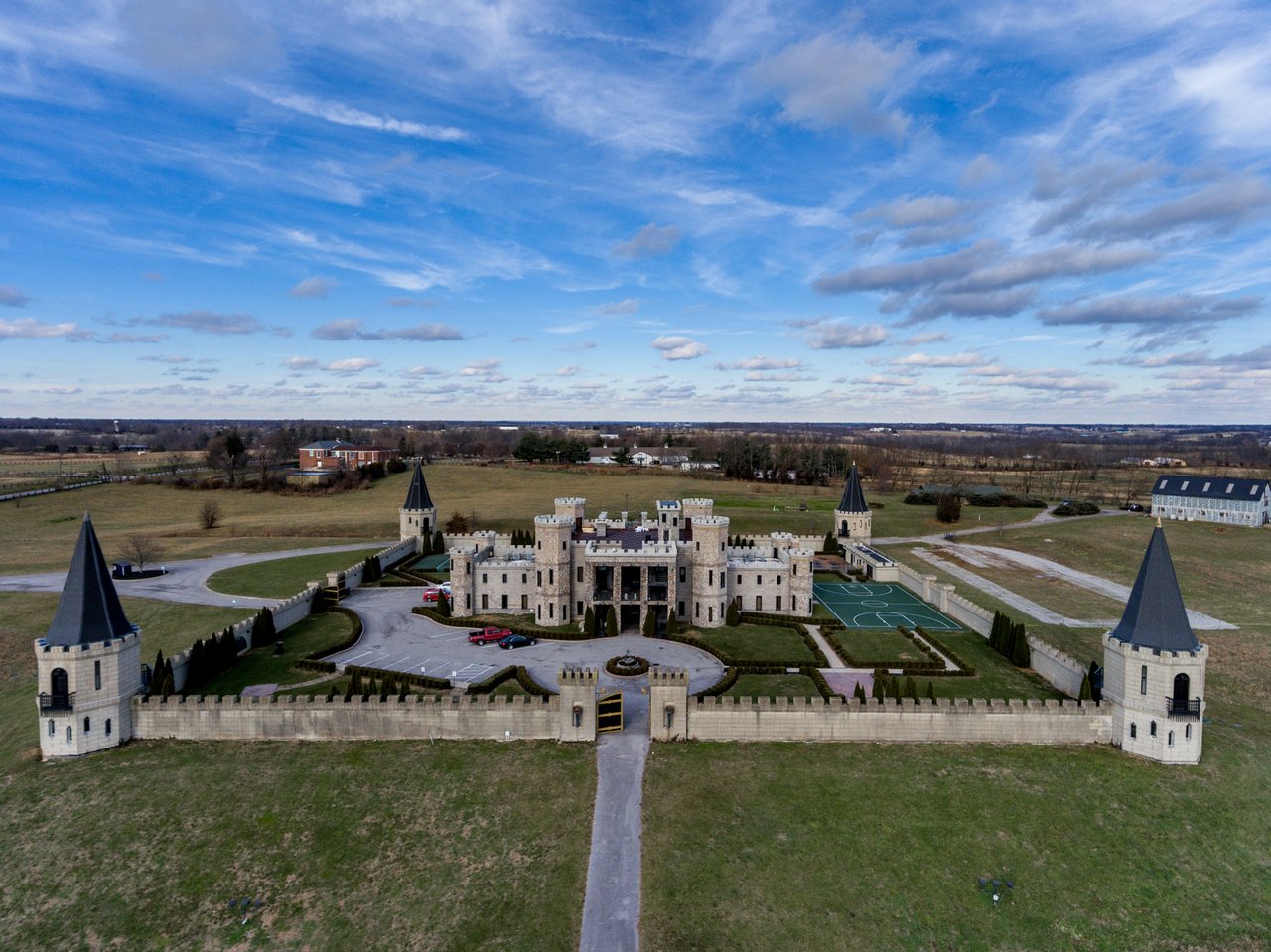 Aerial-of-The-Kentucky-Castle-medium