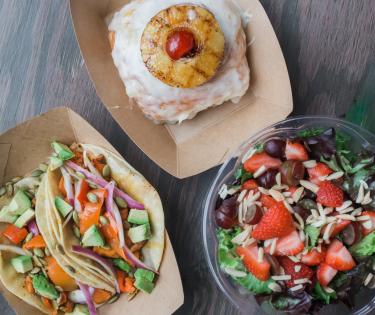 DV8 Lunch Plate